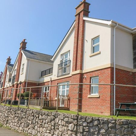 Sea La Vie Apartment Benllech Exterior photo