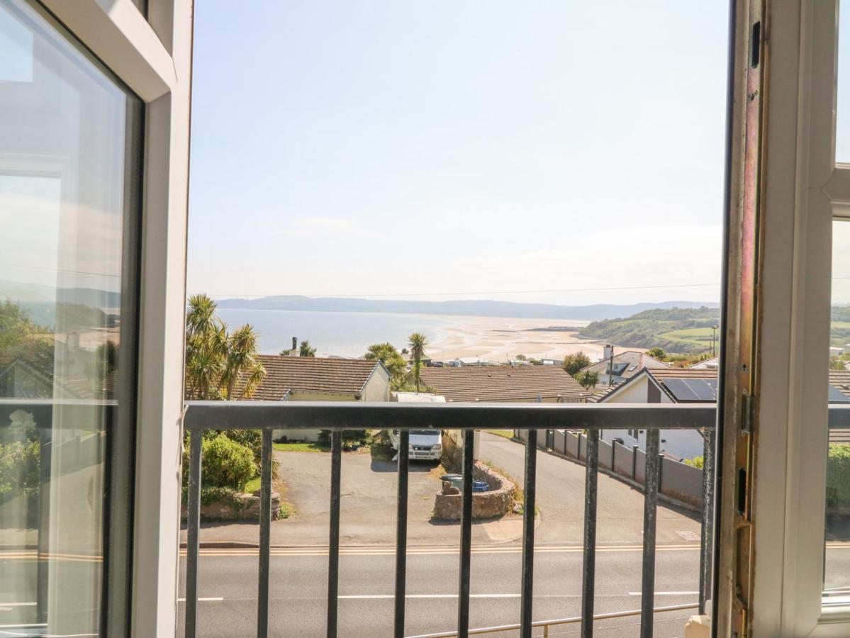 Sea La Vie Apartment Benllech Exterior photo